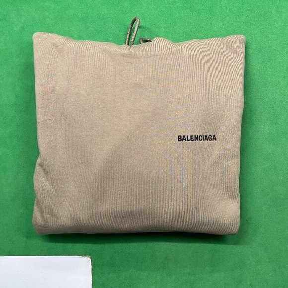 Tshirts/ Hoodies/Crewnecks sweaters/ Jackets & etc. - Picture 5 of 12